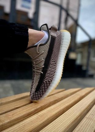 Популярная модель yeezy которая подойдет под любой образ👟3 фото