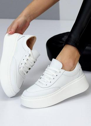 Білі шкіряні кросівки на товстій підошві 36-40 кроссовки белые кожаные на утолщенной подошве