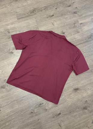Легкая свободная оверсайз розово-бордовая открытая шведка теннисиска рубашка с коротким рукавом4 фото