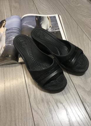 Шлепанцы босоножки на платформе от crocs p. 39/25,5см