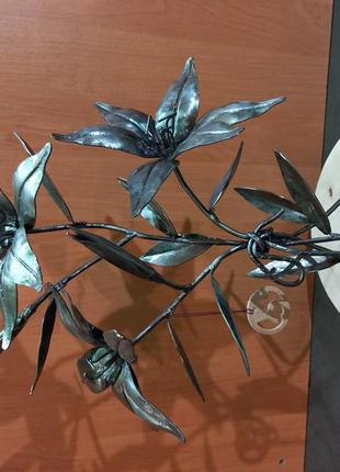 Лілії квіти з металу ручної роботи4 фото