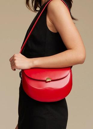 Красная люксовая сумка американского бренда leada