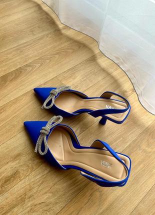 Невероятные синие туфли на каблуке zara6 фото