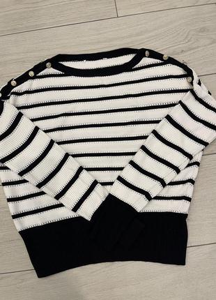 Стильний светр у смужку 4