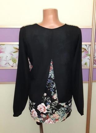 Чорна блуза в квітковий принт з оригінально спинкою apricot, розмір 44 - 464 фото