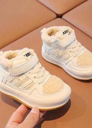 🔹стильні демі черевики.