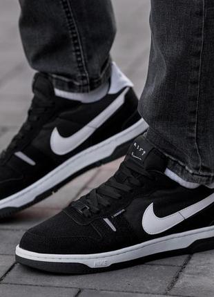 Nike squash-type black white