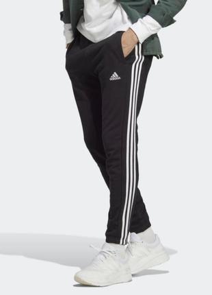 Спортивные штаны adidas