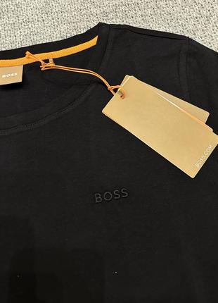 Жіноча футболка boss3 фото