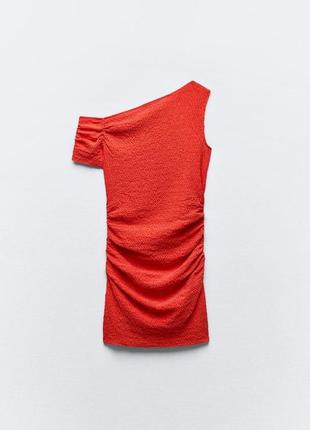 Асимметричное текстурированное платье6 фото