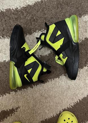 Кроссовки повседневные спортивные баскетбольные nike air react nba force 2707 фото