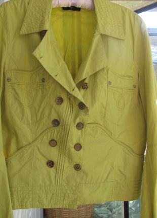 One step. оригинальная натуральная куртка-ветровка. зеленая