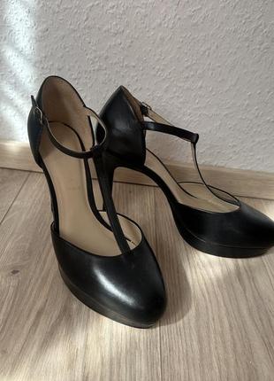 Vera pelle босоніжки чорні круглий носок платформа натуральна шкіра3 фото