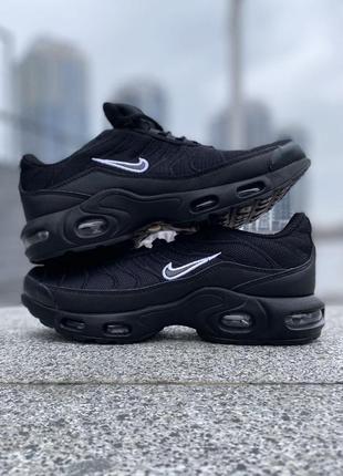 Nike tn black