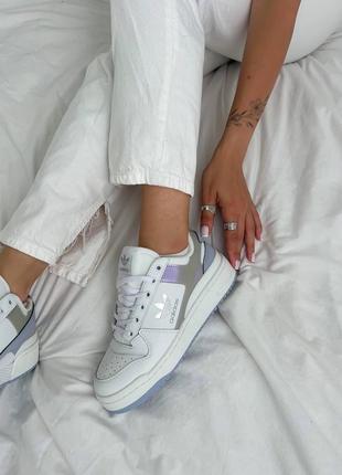 Шикарные женские кроссовки adidas forum bold low white purple chameleon белые с сиреневым9 фото