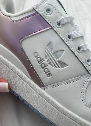 Шикарные женские кроссовки adidas forum bold low white purple chameleon белые с сиреневым8 фото