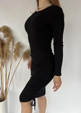 Актуальное мини платье в рубчик на стяжках трендовое платье на завязках шнуровке туника сарафан10 фото