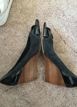 Відкриті туфлі р. 41 устілка 27см!натур.замш