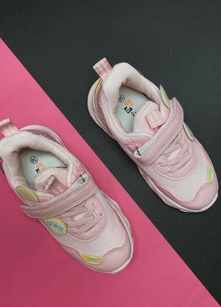 Детские кроссовки для девочек с подсветкой2 фото