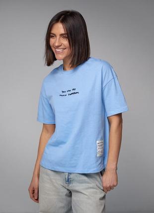 Женская хлопковая футболка с вышитой надписью - голубой цвет, s (есть размеры)5 фото