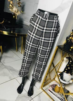 Новые чёрные укороченные брюки в клетку river island л