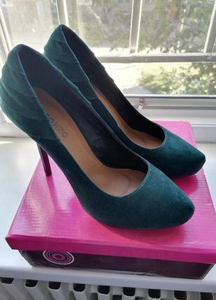 Туфли ronzo изумрудного цвета новые