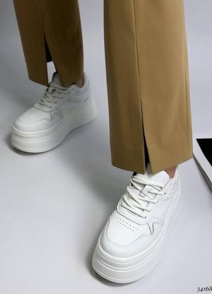 Кеды на высокой подошве