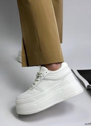 Кеды на высокой подошве