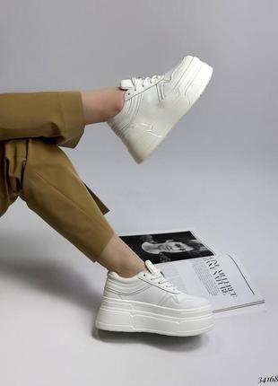 Кеды на высокой подошве