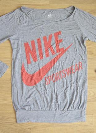 Nike sportswear троянд. m