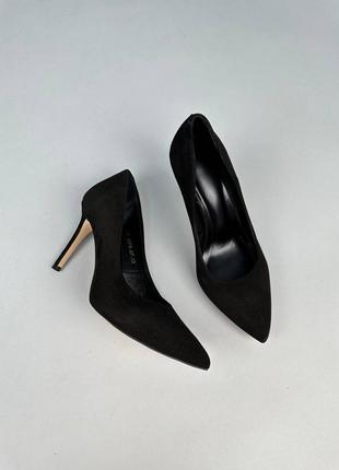 Черные классические туфли на шпильке 9 см из натурального велюра,35-403 фото