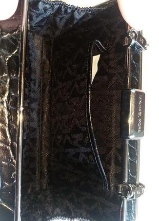 Изящная меховая сумка через плечо с длинным ремешком michael kors3 фото