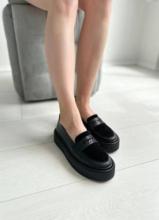 Чорні лофери з натуральної шкіри та замші