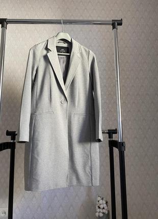 Легке пальто світло сірого кольору довгий піджак р.xs