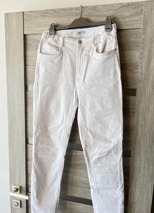 Белые классические джинсы скошенные скинни zara 40