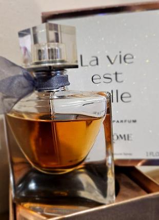 La vie est belle від lancôme