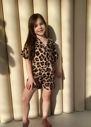 Дитяча леопардова піжама сорочка та шорти вільного кроя для дівчинки3 фото