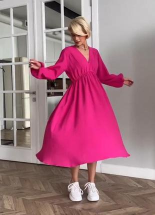 Платье розовое фуксия приталенное оверсайз свободное с длинным рукавом муслин2 фото