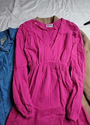 Сукня рожева фуксія приталена оверсайз, вільна з довгим рукавом муслін4 фото
