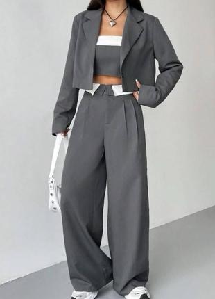Брючный костюм тройка 3-ка с брюками брюками палаццо с укороченным жакетом с топом