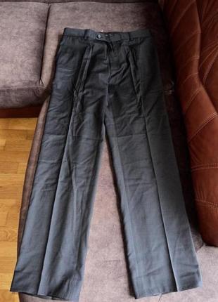 Шерстяные брюки strellson оригинальные черные в полоску1 фото