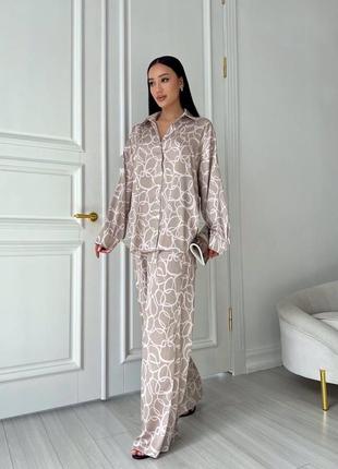 Неймовірно приємний на дотик костюм