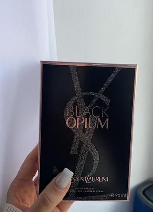 Yves saint laurent black opium