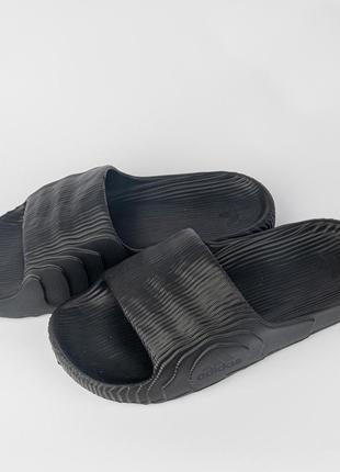 Шлепанцы мужские adidas стильные, черные, волнистый рельеф / адидас