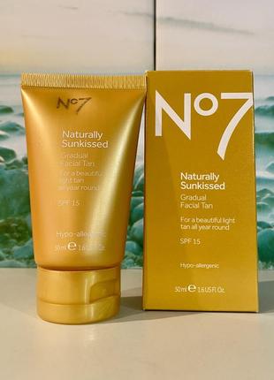 🇬🇧 поступова автозасмага для обличчя spf 15 no7 boots naturally sun kissed gradual facial tan spf 15