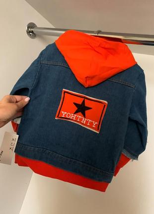 Яркая детская оранжевая джинсовка кофта с капюшоном звезда для мальчика девочки 2021