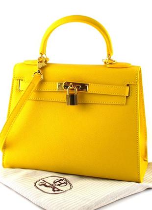 Яскрава шкіряна сумка