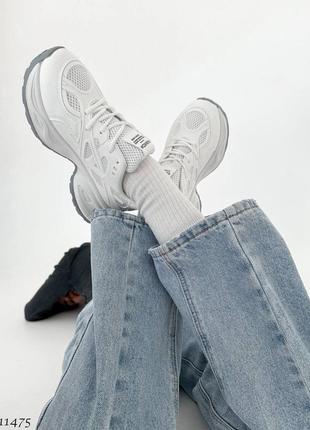 Стильовые кроссовки комбинированные на высокой подошве сникерсы на платформе белые / кроссовки на платформе весна6 фото