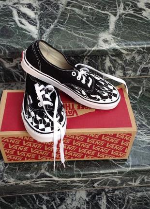 Vans  крутые  кеды молодежного бренда