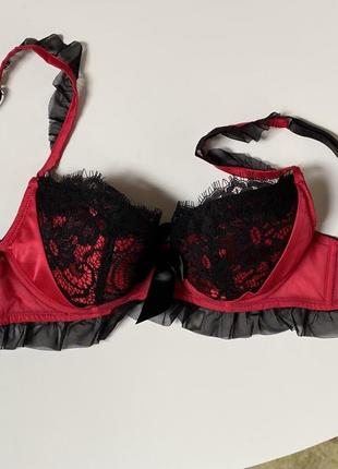 Ann summers шикарный черно-красный бюст в виде ноая1 фото